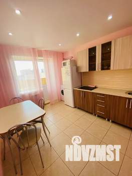 1-к квартира, посуточно, 44м2, 18/21 этаж