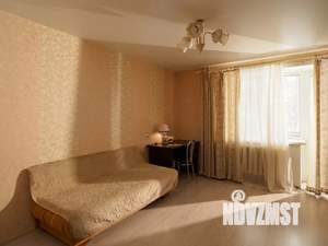 1-к квартира, посуточно, 42м2, 2/10 этаж