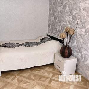 1-к квартира, посуточно, 44м2, 4/10 этаж