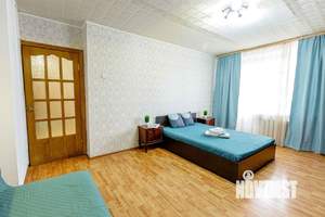 2-к квартира, посуточно, 54м2, 1/1 этаж