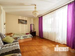 3-к квартира, посуточно, 85м2, 1/1 этаж