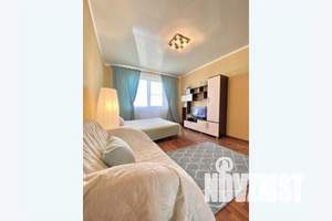 1-к квартира, посуточно, 39м2, 10/10 этаж