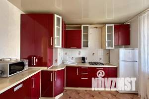 1-к квартира, посуточно, 42м2, 2/10 этаж