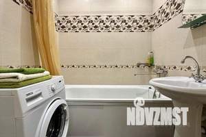 1-к квартира, посуточно, 42м2, 4/10 этаж