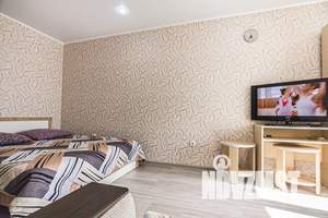 1-к квартира, посуточно, 44м2, 4/10 этаж