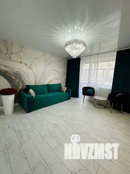 2-к квартира, посуточно, 42м2, 4/12 этаж