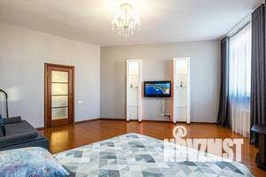 2-к квартира, посуточно, 80м2, 2/4 этаж