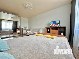 1-к квартира, посуточно, 38м2, 10/10 этаж