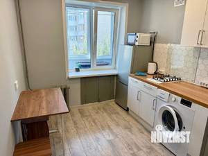 1-к квартира, посуточно, 42м2, 6/9 этаж