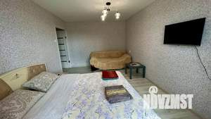 1-к квартира, посуточно, 40м2, 8/10 этаж