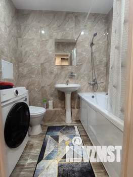 1-к квартира, посуточно, 42м2, 3/10 этаж