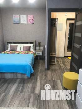 1-к квартира, посуточно, 38м2, 5/10 этаж