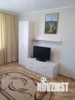 1-к квартира, посуточно, 38м2, 7/10 этаж