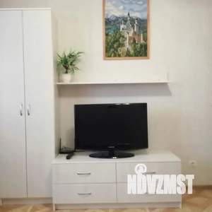1-к квартира, посуточно, 38м2, 7/10 этаж