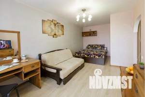 1-к квартира, посуточно, 42м2, 3/10 этаж