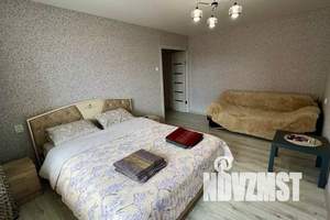 1-к квартира, посуточно, 42м2, 8/10 этаж