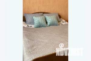 1-к квартира, посуточно, 44м2, 10/10 этаж