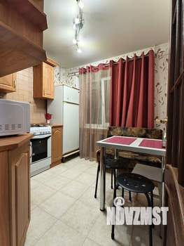 1-к квартира, посуточно, 30м2, 2/4 этаж