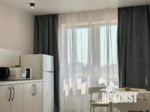 1-к квартира, посуточно, 42м2, 2/10 этаж