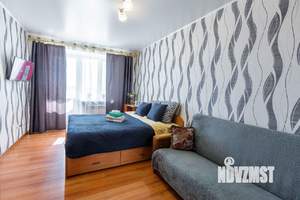 1-к квартира, посуточно, 42м2, 1/1 этаж