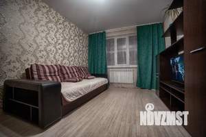 1-к квартира, посуточно, 42м2, 2/10 этаж
