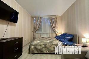 1-к квартира, посуточно, 42м2, 4/10 этаж