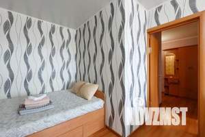 1-к квартира, посуточно, 42м2, 10/10 этаж
