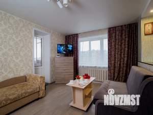 Студия квартира, посуточно, 32м2, 6/9 этаж