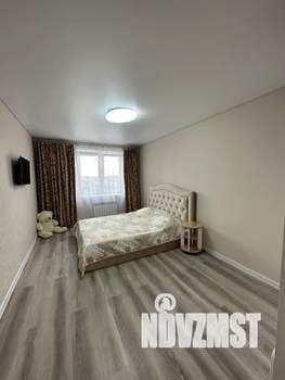 1-к квартира, посуточно, 42м2, 7/10 этаж