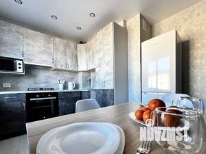 1-к квартира, посуточно, 37м2, 8/10 этаж