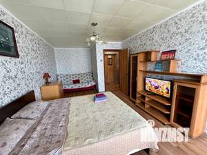 1-к квартира, посуточно, 42м2, 7/9 этаж