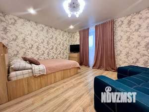 1-к квартира, посуточно, 60м2, 1/10 этаж