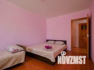 2-к квартира, посуточно, 65м2, 1/1 этаж