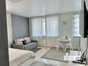 Студия квартира, посуточно, 31м2, 1/4 этаж