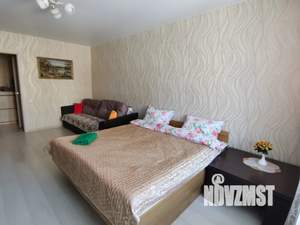 1-к квартира, посуточно, 42м2, 2/10 этаж