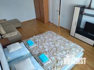 1-к квартира, посуточно, 36м2, 4/10 этаж