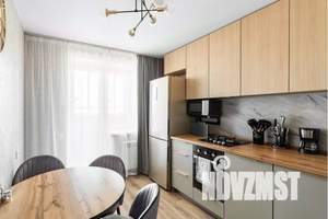 1-к квартира, посуточно, 40м2, 3/3 этаж