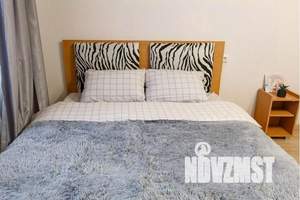 1-к квартира, посуточно, 42м2, 8/10 этаж