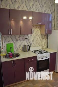 1-к квартира, посуточно, 38м2, 4/5 этаж