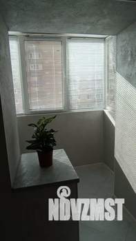 1-к квартира, посуточно, 33м2, 4/10 этаж