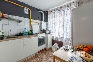 3-к квартира, посуточно, 46м2, 1/1 этаж