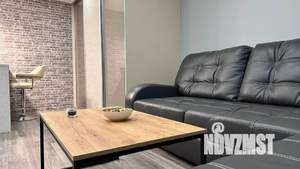 Студия квартира, посуточно, 53м2, 1/5 этаж