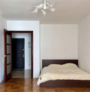 1-к квартира, на длительный срок, 55м2, 6/10 этаж