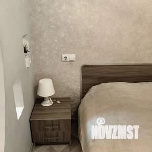 1-к квартира, посуточно, 47м2, 6/10 этаж