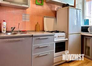 1-к квартира, посуточно, 38м2, 9/9 этаж