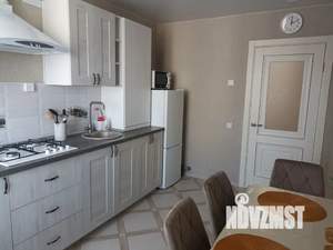 1-к квартира, посуточно, 42м2, 3/10 этаж