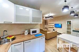2-к квартира, посуточно, 74м2, 4/10 этаж