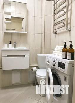 1-к квартира, посуточно, 42м2, 2/9 этаж