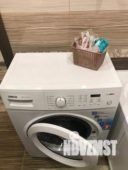 1-к квартира, посуточно, 38м2, 5/10 этаж