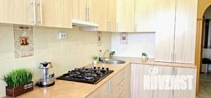 1-к квартира, посуточно, 45м2, 4/10 этаж